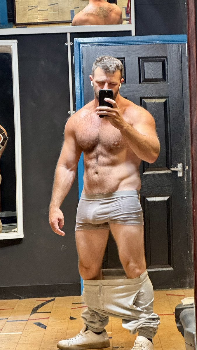 Oops my trousers fell 
One very lucky subscriber has requested these covered in a huge load 💦💦💦😈
onlyfans.com/max_deeds