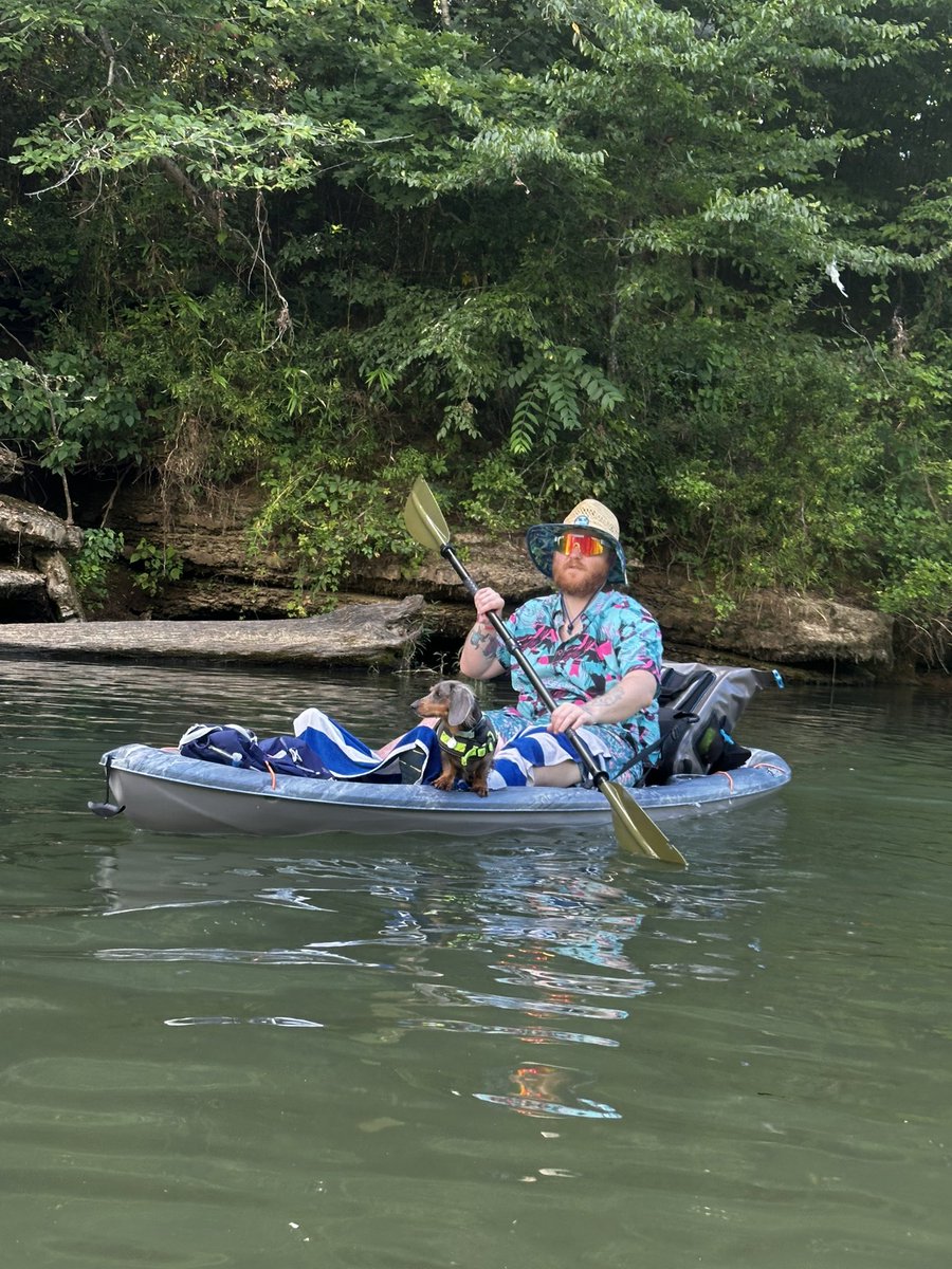 Danny | Redb3ardplays tweet media