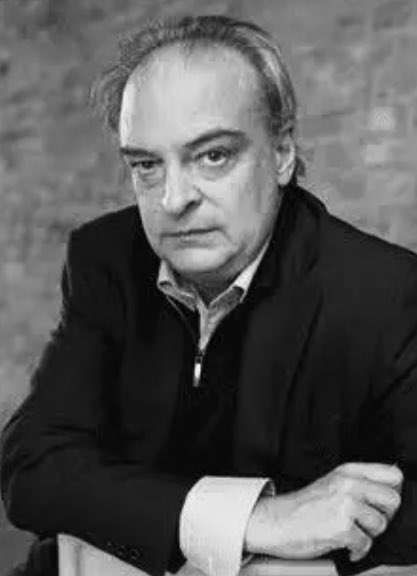 “A impressão de que tudo sucede inteiramente num presente que é feito de uma longa espera”.

Enrique Vila-Matas, poeta e escritor.