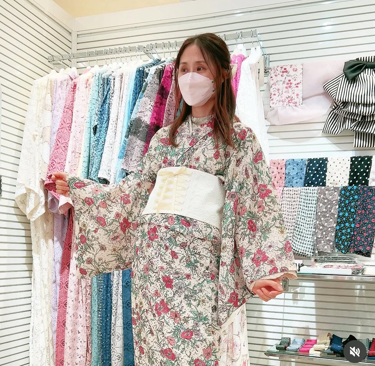 【美品】【MIKI SAKURA】兵児帯 ホワイトシルバーフラワー ️❤️オンラインショップのご案内❤ 🎀レース着物 🎀兵児帯