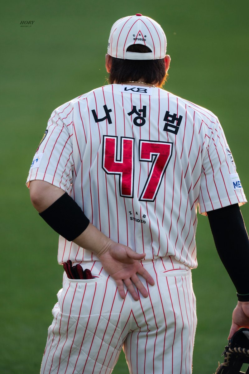 올리는계정 tweet media