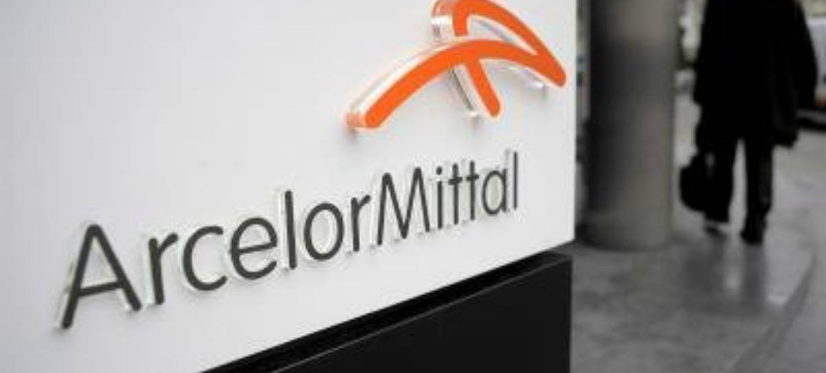 🔩ArcelorMittal gana un 80% más

El gigante siderúrgico ArcelorMittal ha registrado un beneficio neto de 2.598 millones de dólares (2.268 M€) entre enero y junio, lo que supone un crecimiento del 80,17 % respecto al mismo periodo de 2024.

📈 ¿La clave? La adquisición total de