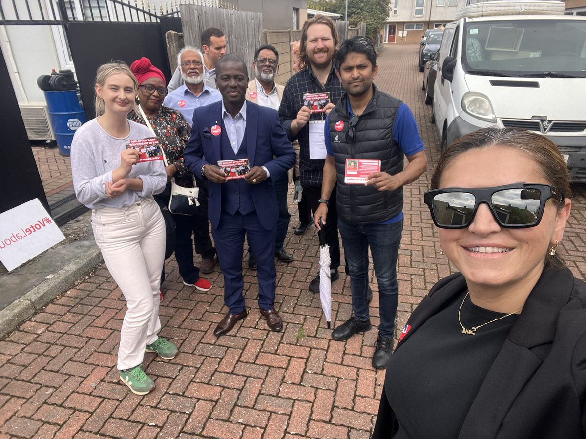 Out in Barking for the by-election great energy and strong support on the doorstep! 🌹 #VoteLabour #Barking #Enfield #Barnet #Haringey #LabourParty #Team