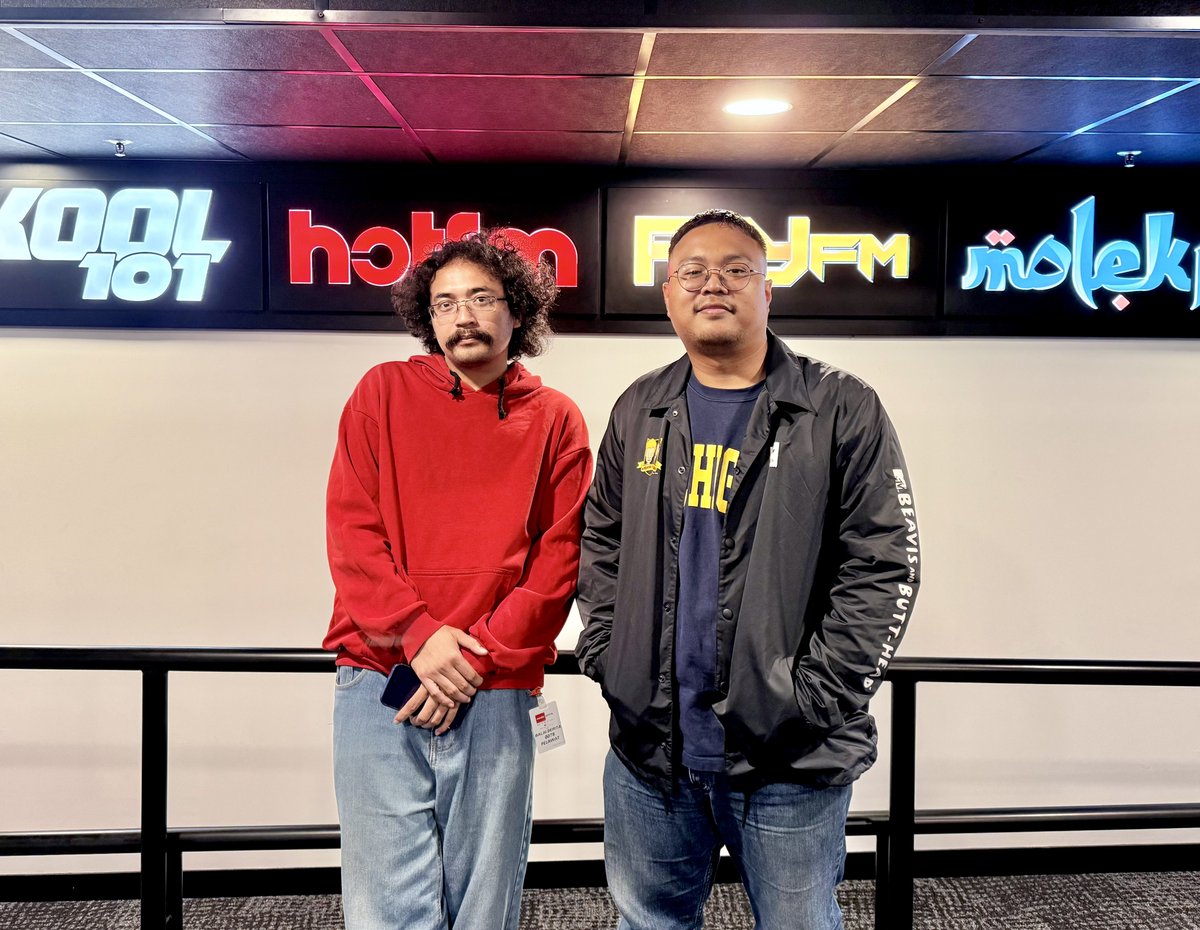 emranshari's tweet photo. Harini aku dalam konti dengan Ayu ,Naim &amp; Petlek. 
Dengar Hotfm 97.6 Sabtu ni 9-10pm!
Thank You @hotfm976 ! ❤️

#hotfm #5pagi https://t.co/X3b5TRMBnL