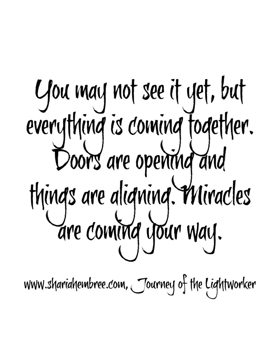 shariahembree's tweet photo. #thursday #thursdaymotivation #thursdayvibes #thursdaythoughts #thursdaymood #truth #love #positivity #positivevibes #lightworker #lightworkers #lawofattraction #lawofattractionworks #lawofvibration #journeyofthelightworker  #gratitude #gratitudeattitude https://t.co/ZjfmjWgFBX