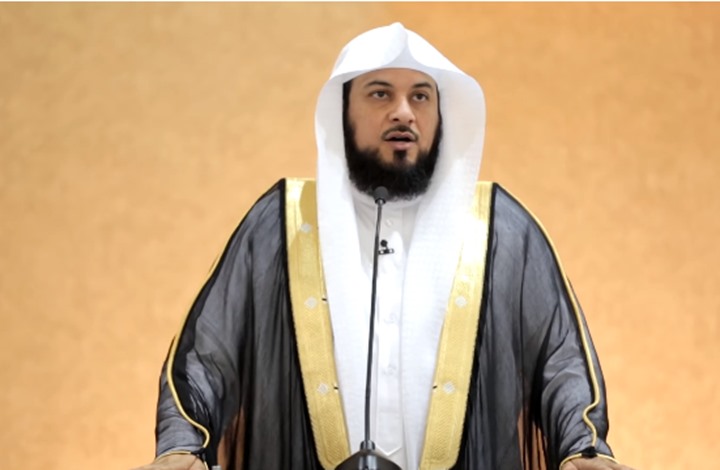 عاجل | السيد عبد الملك الحوثي:

ما الذي ينقص القضية الفلسطينية حتى لا يتحرك لأجلها دعاة الفتنة كما يتحركون للصراع داخل الأمة؟
الشعب الفلسطيني مسلم "سُني" ومظلوميته يعترف بها العالم، فلماذا لا تنصرونه؟ بينما الإسرائيلي عدو صريح للإسلام والمسلمين.