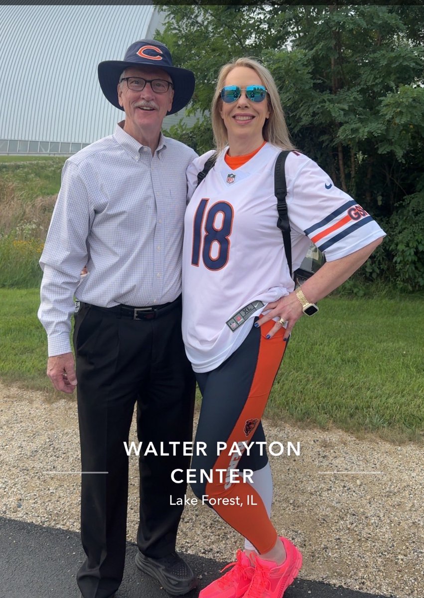 Wendi (@wendiearley) on Twitter photo .<a href="/ChicagoBears/">Chicago Bears</a> I’m here! It’s a beautiful day <a href="/HalasHQQ/">HalasHallHQ</a> this guy says, “Hi, I’m George” as he shakes my hand! 😂😂😂 .<a href="/ChicagoBears/">Chicago Bears</a> I’m here! It’s a beautiful day <a href="/HalasHQQ/">HalasHallHQ</a> this guy says, “Hi, I’m George” as he shakes my hand! 😂😂😂