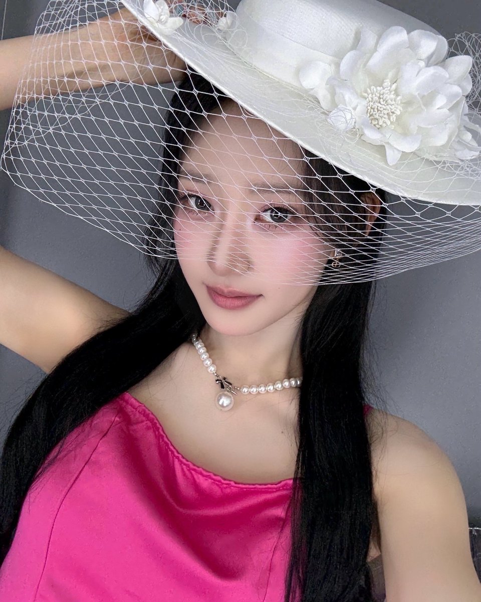 슈♡ tweet media