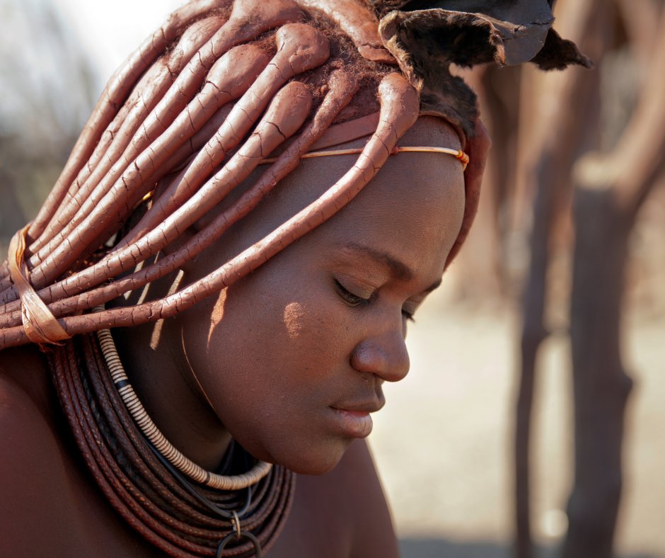 africanbudget's tweet photo. 🇳🇦 Namibia is ideal for senior travellers seeking meaningful experiences without skipping on comfort!

🪘 Community-led Living Museums 
🪨 Walks to see ancient rock art 
🏛️ Enjoy relaxed tours in Swakopmund

Discover our top Namibia cultural tours 👉
https://t.co/bgmf0E0lm1 https://t.co/aK78Cz4jvr