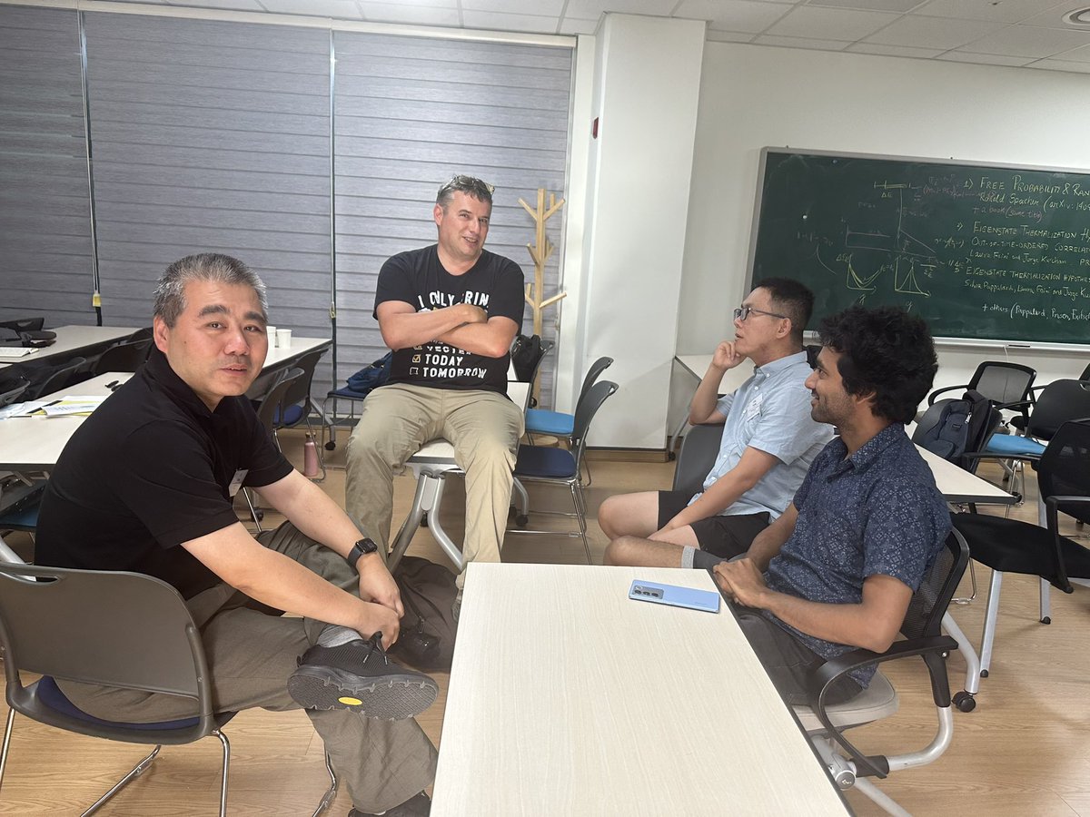 Xi Chen (@xichen_sta) on Twitter photo I attended the QCCC 2025 (pcs.ibs.re.kr/PCS_Workshops/…) conference hosted by <a href="/IBS_media/">IBS_media(기초과학연구원)</a> in South Korea, where I gave an invited talk. During the conference, I enjoyed the discussion a lot, particularly with Anatoli Polkovnikov on counter-diabatic driving. <a href="/icmm_csic/">Instituto de Ciencia de Materiales Madrid - CSIC</a> I attended the QCCC 2025 (pcs.ibs.re.kr/PCS_Workshops/…) conference hosted by <a href="/IBS_media/">IBS_media(기초과학연구원)</a> in South Korea, where I gave an invited talk. During the conference, I enjoyed the discussion a lot, particularly with Anatoli Polkovnikov on counter-diabatic driving. <a href="/icmm_csic/">Instituto de Ciencia de Materiales Madrid - CSIC</a>