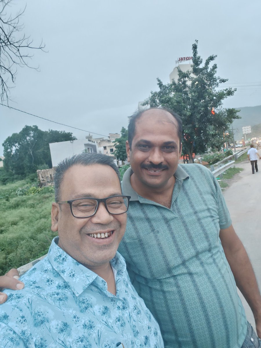 आज सोमनाथ क़े रास्ते मे टकले मामा <a href="/Prem19260032/">😍मेवाड़ी हूँ साहब 😊</a> से एक सुहानी मुलाक़ात ❤️❤️😘😘