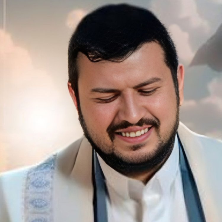 هذه السنوات الصعاب كشفت للشعوب العربية والإسلامية وأحرار العالم مكانة هذا الرجل العظيم ...الحياة مواقف، وسيكتب التاريخ أن موقف #اليمن بهذا القائد هو الموقف العروبي الإسلامي الإنساني الصلب من بين العالم أجمع.. الموقف الذي ستفخر فيه أجيال المقاومة جيل بعد جيل في كل بقاع الأرض 💛