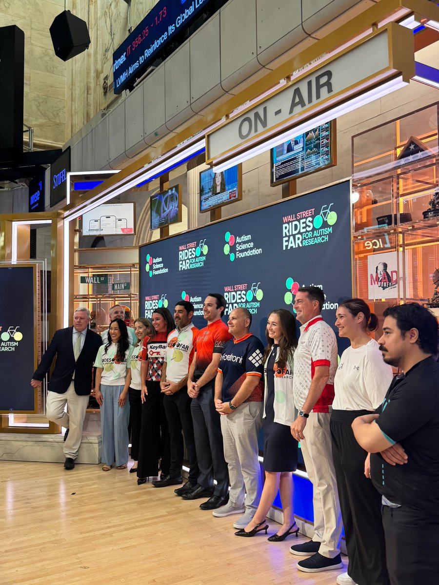 Last week, Forefront joined the Wall Street Rides FAR community (<a href="/wsridesfar/">Rides FAR</a>) to ring the <a href="/NYSE/">NYSE 🏛</a> Closing Bell in support of the <a href="/AutismScienceFd/">ASF</a>.

Congratulations to Co-Managing Partner <a href="/markwdowd/">Mark Dowd</a>, an ASF board member, for closing out the trading day, and to Sam and Valentina for