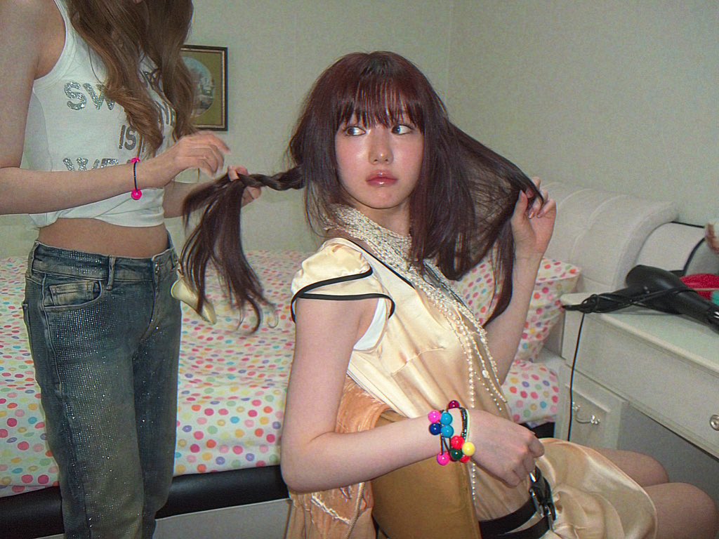 haumdiva's tweet photo. 2000's girls 📹
#haum #하음 #kiiikiii #키키 https://t.co/iP7ikpS7Wg