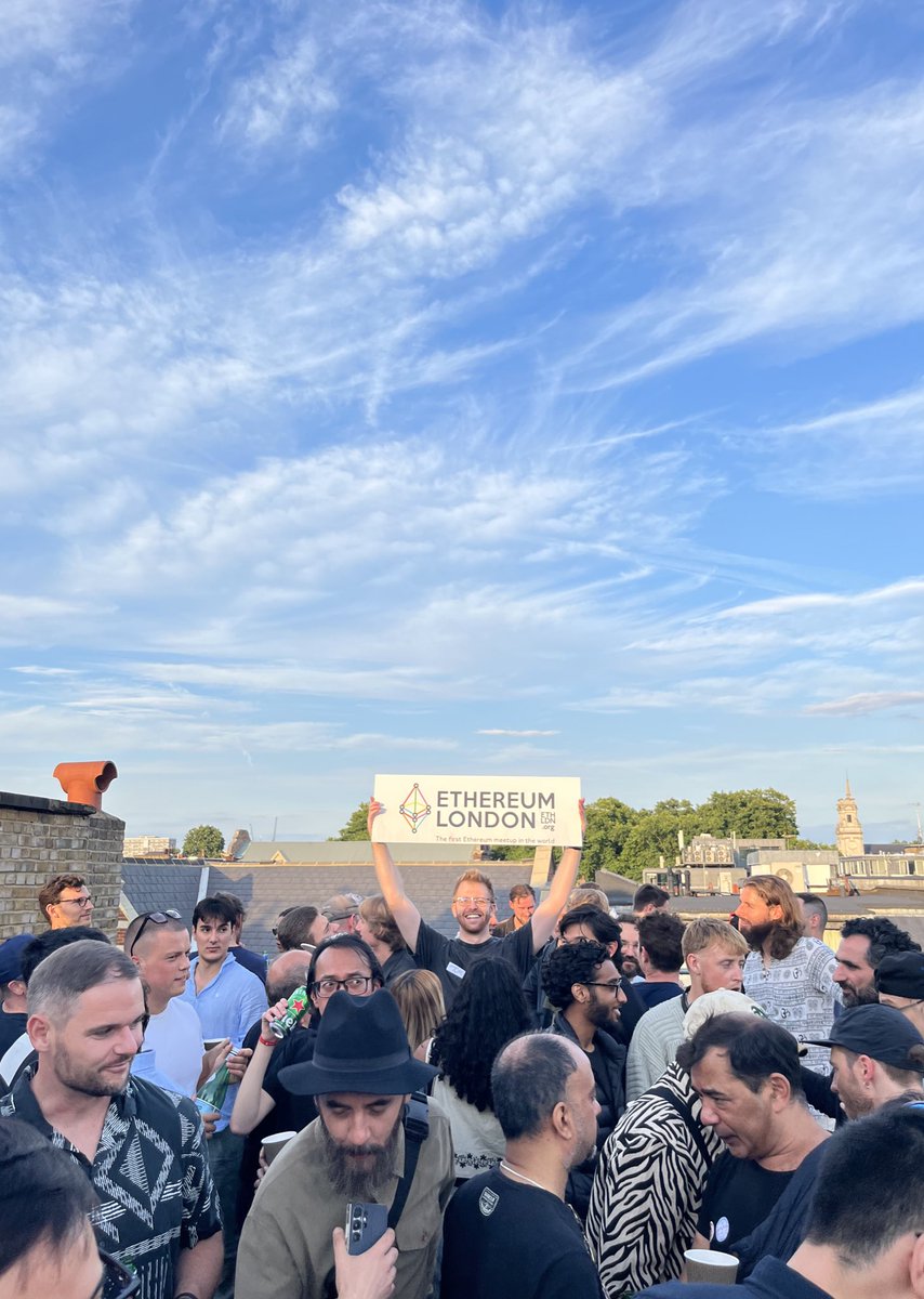 Ethereum London called…we answered! 

What a great evening celebrating 10 years of <a href="/ethereum/">Ethereum</a> at the Encode Hub last night 🎉