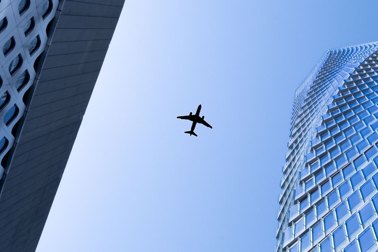 CPME (@cpmenationale) on Twitter photo 🔵 La #CPME et <a href="/uaf_aeroports/">L'Union des Aéroports Français</a> alertaient, début juillet, sur la menace pesant sur la connectivité des territoires. #Ryanair se retire de 3 aéroports français.
📢 Écoutons les acteurs de terrain avant que d’autres lignes ferment
🔗 Lire notre CP : cpme.fr/espace-presse/… 🔵 La #CPME et <a href="/uaf_aeroports/">L'Union des Aéroports Français</a> alertaient, début juillet, sur la menace pesant sur la connectivité des territoires. #Ryanair se retire de 3 aéroports français.
📢 Écoutons les acteurs de terrain avant que d’autres lignes ferment
🔗 Lire notre CP : cpme.fr/espace-presse/…