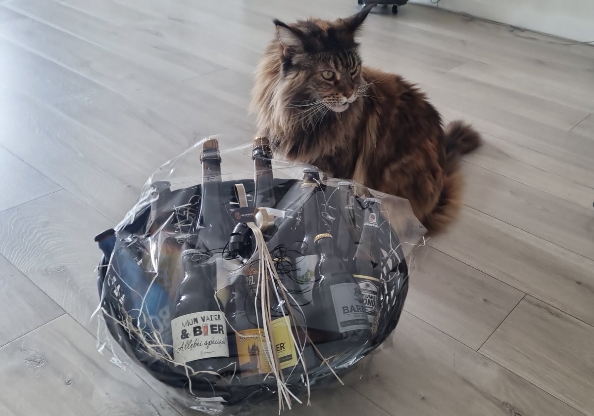 Afscheids #biermandje van mn #werkgever toch erg leuk wetende dat je inzet altijd gewardeerd is