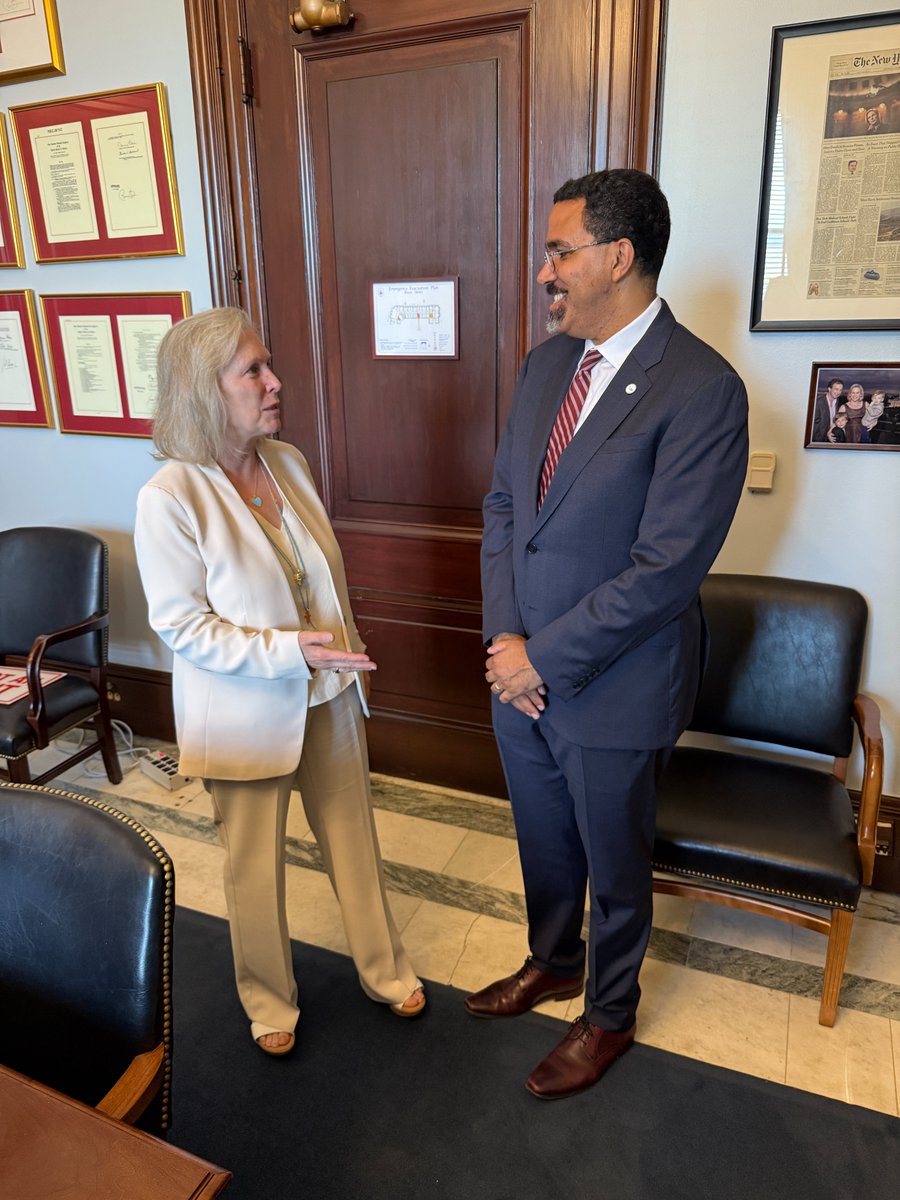 Great to connect with <a href="/SenGillibrand/">Kirsten Gillibrand</a> in D.C. to discuss how <a href="/SUNY/">SUNY - The State University of New York</a> drives innovation, supports students, and strengthens communities across New York. Her advocacy for Pell Grants, higher education, and transformational research opens the door to more opportunities for every New