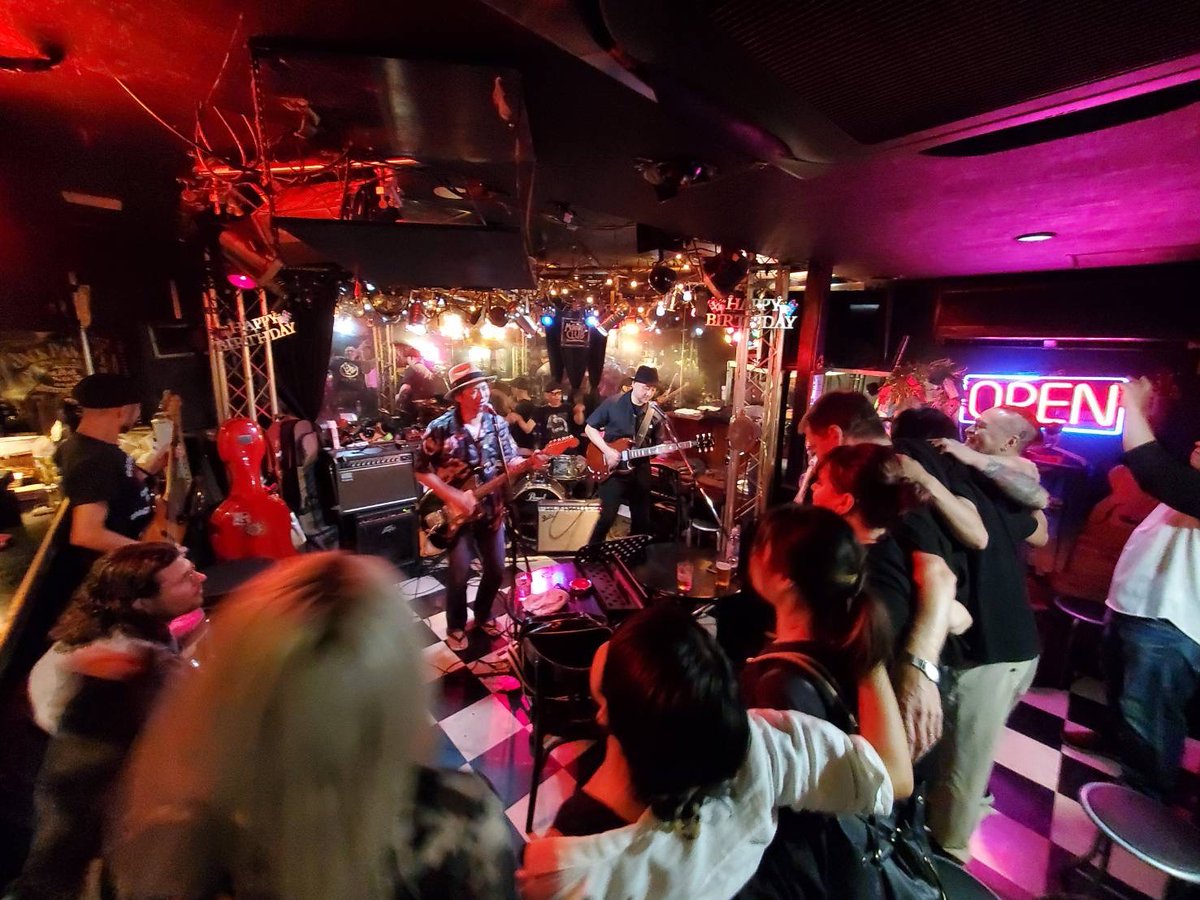 ザ・レイチェルズ
8/2(sat)は鬼頭つぐるさんのお誘いで
北千住Knock

18:00/18:30 Open/Start
¥2,500-+ご飲食代
共演:ガムシロップス/GIRLY BROTHERS

イヤァオ！