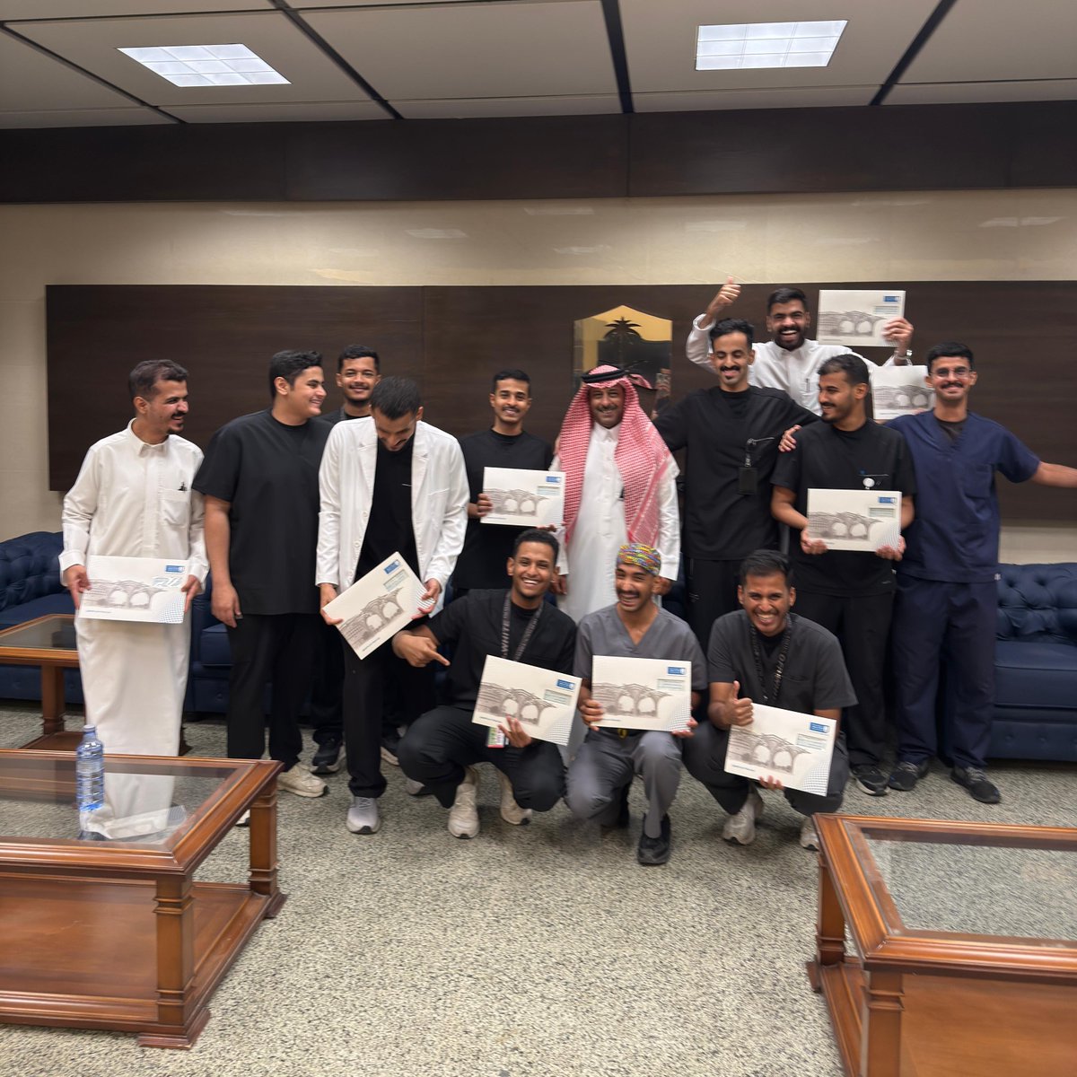 NXIXF_'s tweet photo. الحمد لله على التمام, 
تخرّجت من جامعة الملك سعود بكالوريوس تمريض 🎓🩺 #KSU 
We finally did it 🕺🏻 https://t.co/DNUGoQVoEJ