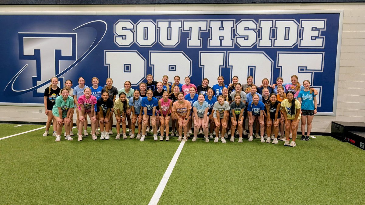 PLSTitansSB's tweet photo. Summer Training in the books! So much growth this summer it was a amazing ‼️
✅ Conquered the hills
✅ Traditional water balloons 🎈 & bagels 🥯‼️
Aug 11th & Team 7 - Here we come‼️💙 #Purpose #TBDIR #FOE #RTS https://t.co/Nc496np9z6