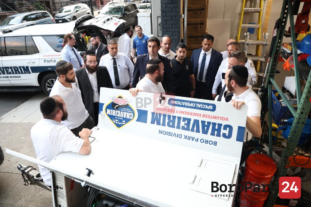 NYPD Highway and Investigations Units Tour Boro Park’s Vital Volunteer Organizations
boropark24.com/news/nypd-high…