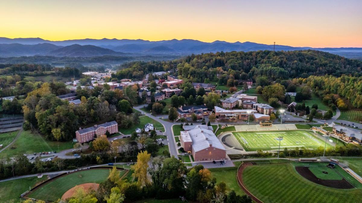 Excited to announce that I have accepted the head pitching coach job at Mars Hill University. Grateful for this opportunity and fired up to get to work. Huge thanks to my family, friends, and fiancé for the constant support. #RollHill