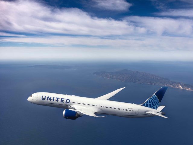 United Airlines : sa liaison entre Paris et Chicago fête 35 ans d’existence dlvr.it/TMD46z