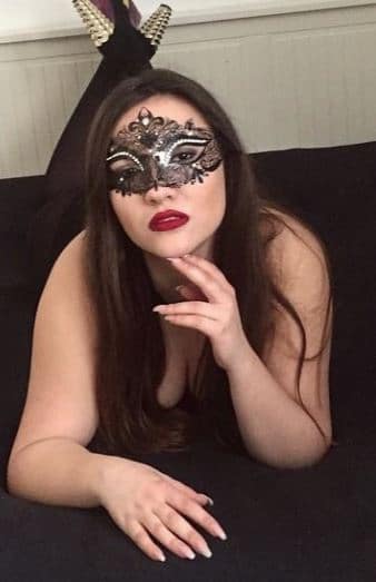 Ich verführe dich und du zahlst: ich bin 19 Jahre alt komme aus Essen und bin seit 2 Jahren als Geldherrin unterwegs. ich habe bereits früh gemerkt, das ich eine dominante […] dlvr.it/TMD47H