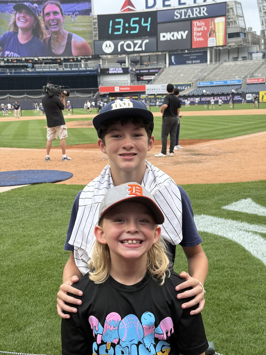 richarddeiser's tweet photo. #ToyotaPinstripePride https://t.co/LivoEdNndj