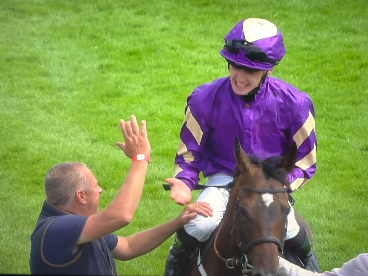 HowTheyRun's tweet image. 3:20  40/1 winner @Galway_Races , and i didn&apos;t back it 😭😭in the Arthur Guinness Irish EBF Corrib Fillies Stakes (Listed Race) (Fillies &amp;amp; Mares) 7f
First : No 5. Tropical Island 40/1 ridden by Luke McAteer                             
 
@lukemcateer123…