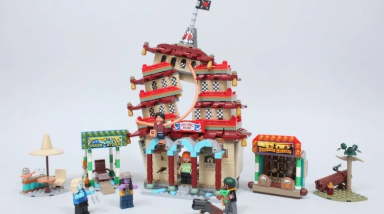 BrickFanatics's tweet photo. LEGO One Piece 75638 Battle at Arlong Park may have exclusive minifigures, but its build struggles to impress as much as the rest of the range.

https://t.co/nkGtZvaV3B

#LEGO #OnePiece #LEGOOnePiece #LEGOReview https://t.co/HMkLaV5E02