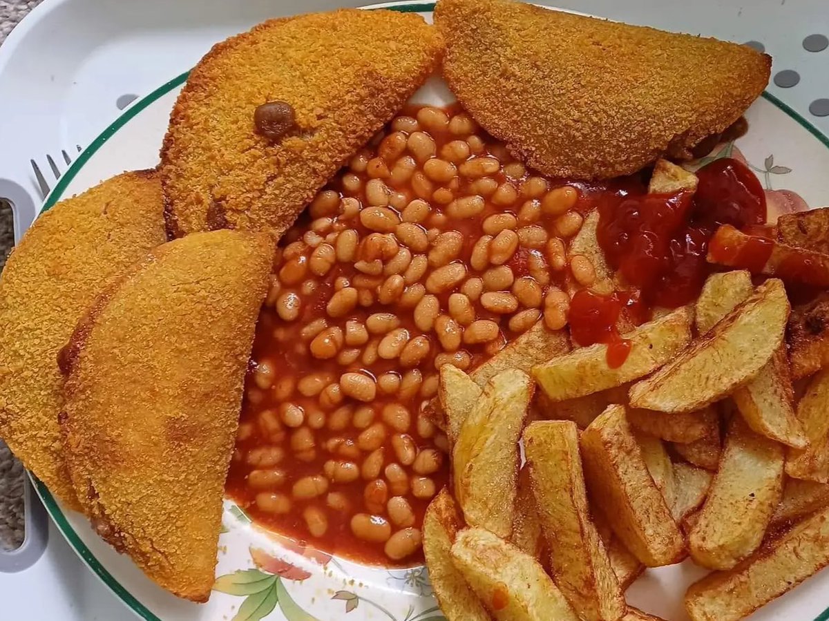 Crispy Pancakes, Chips and Beans