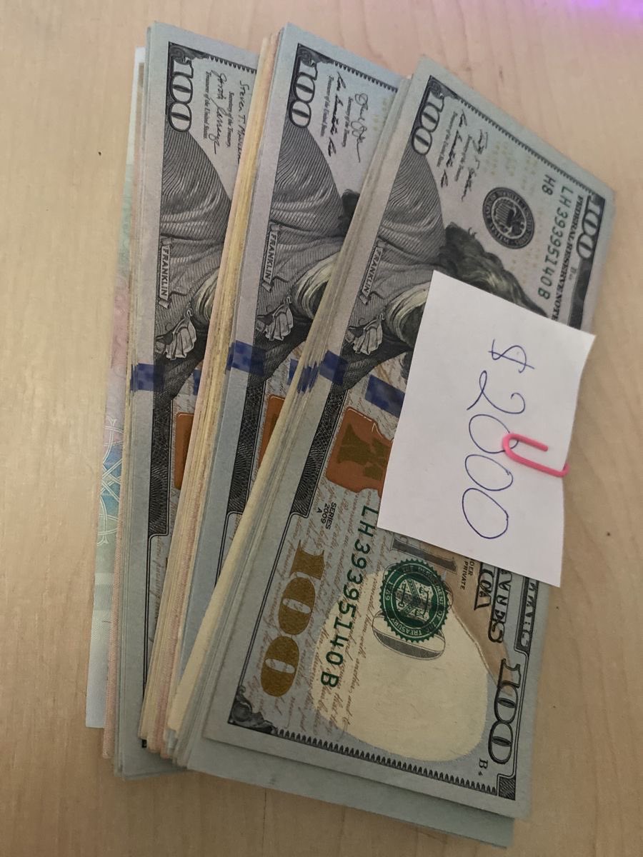 EmilyRoseCompag's tweet image. Picking randomly first 10 people will get $20,000