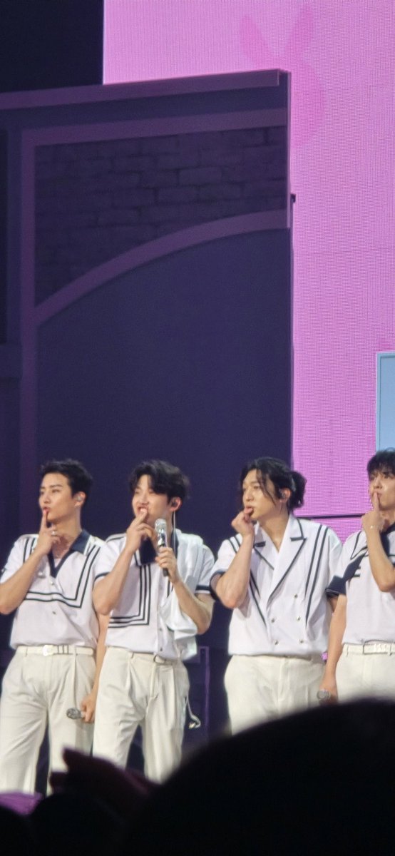 7월 한 달 동안도 정말 수고 많으셨어요 !
더운 날씨 속에서도 서로를 위로하고, 함께 힘이 되어준 시간이 참 소중한 날들 이였어요 ! 

8월달도 잘 부탁드립니다! 늘 고맙고, 사랑합니다 💙