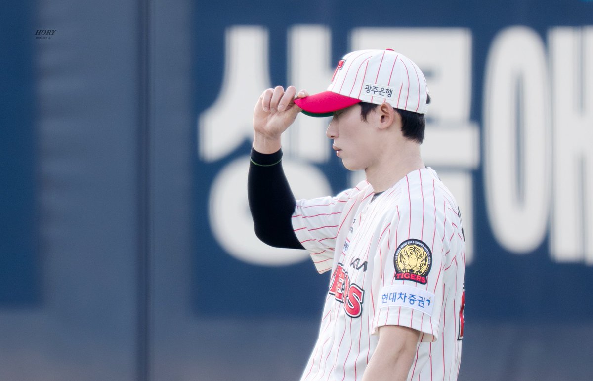 올리는계정 tweet media