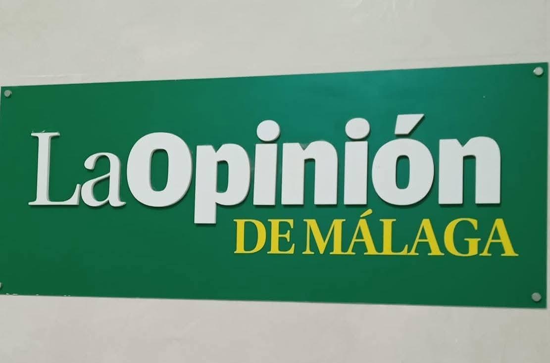 📰 Estudiantes del #Grado de #Periodismo de <a href="/InfoUMA/">Universidad de Málaga</a> hemos tenido la oportunidad de visitar <a href="/opiniondemalaga/">La Opinión de Málaga</a>, con <a href="/Miguelferrary/">Miguel ferrary</a> presentándonos a parte de la plantilla y su dinámica de trabajo para la creación y publicación de noticias.

🤝 Muchas gracias por esta oportunidad.