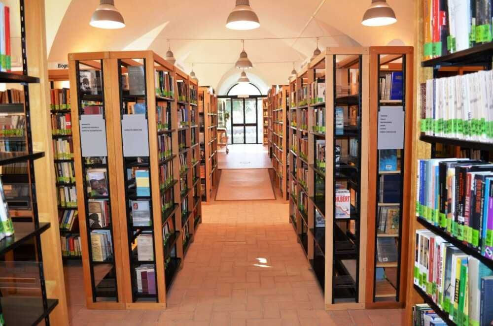 Lavori in corso in Biblioteca comunale a Cerveteri, chiusa al pubblico da lunedì 4 agosto buff.ly/JqPZaOU