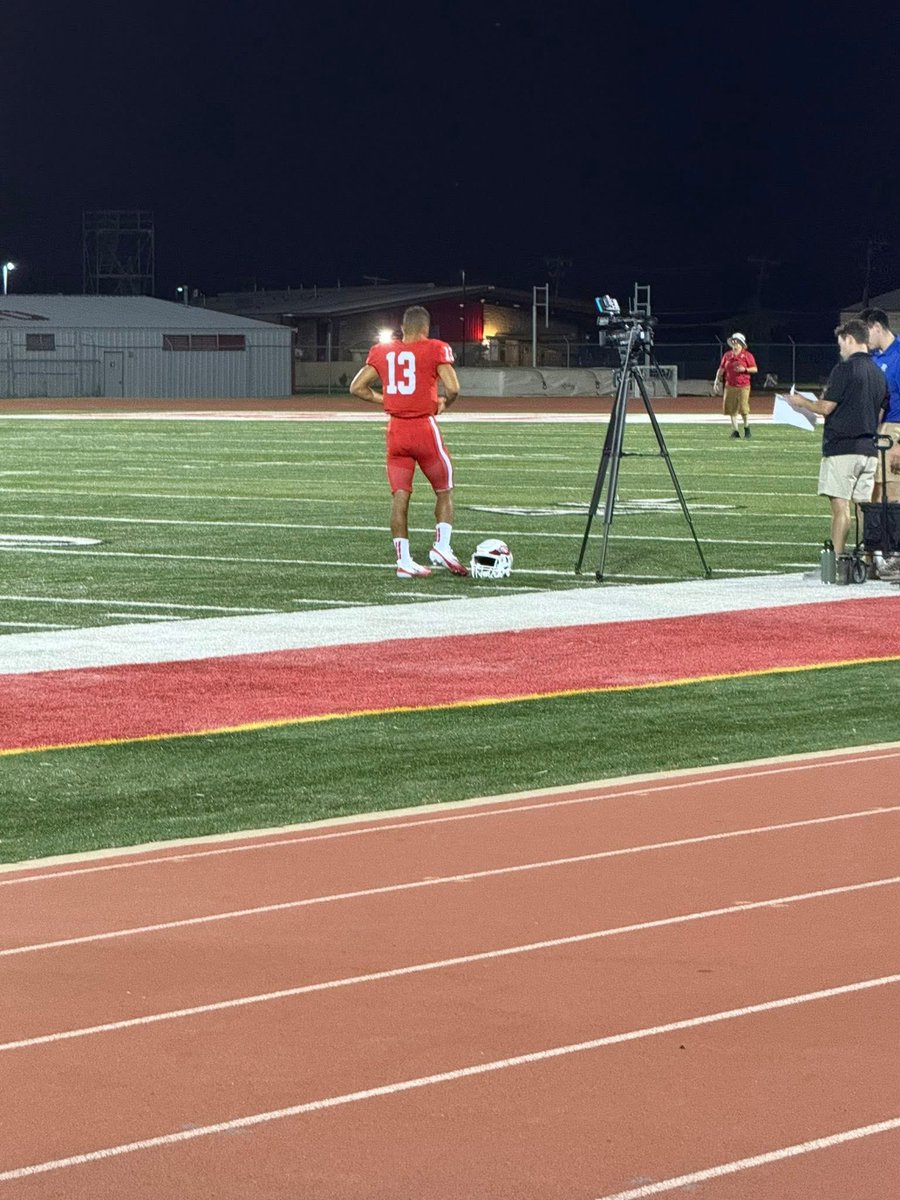 📰🎥 Coach Beaty and Devonte Foster were invited to be apart of a special media day this week! We will post a link when it airs! We are proud of these two! 

#SEDNA