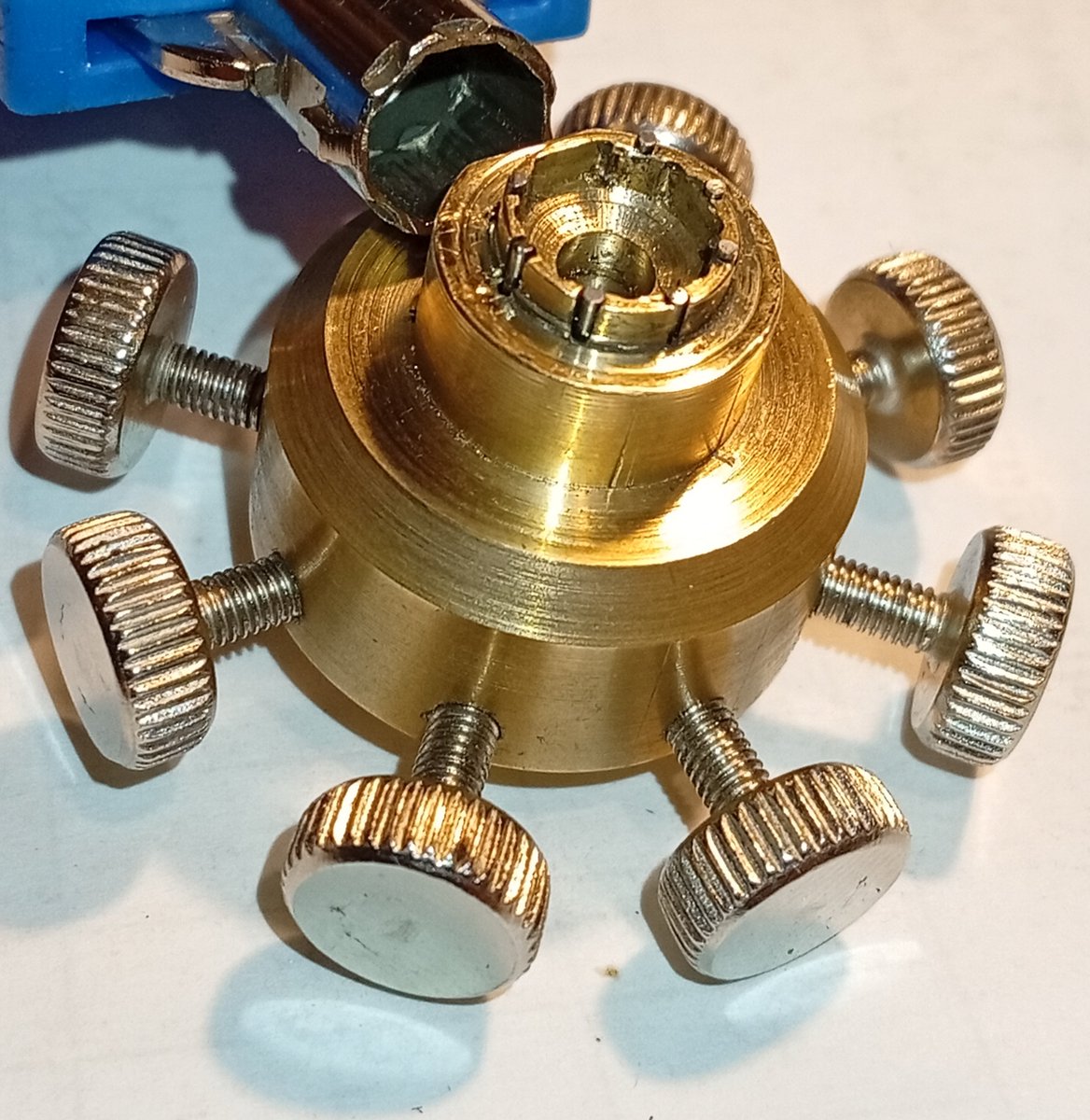 The Octopig. For those tubular locks with octagonal centre posts that normal picks won't fit into. #lockpicking #octagon