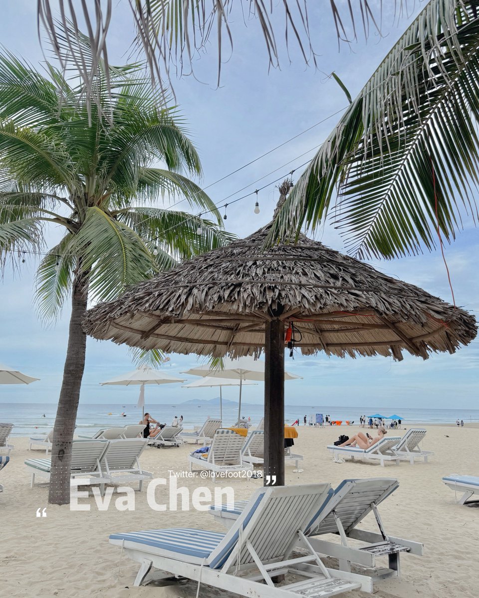 evafootdaily's tweet photo. 抓住夏天的尾巴⋯👒😎🏖️💕

#footfestish 
#戀足
#Eva腳腳算歲
#我是本人 https://t.co/wbjMLEN6VV