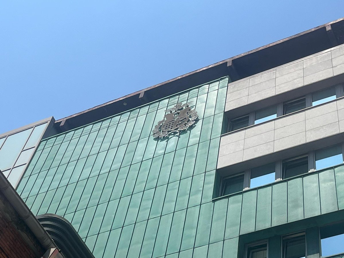 El pleno de #Barakaldo no  la decisión del Gobierno de Madrid de eliminar un juzgado de instrucción, es necesario reforzar los recursos para luchar contra la violencia machista pero no eliminando un juzgado de instrucción.