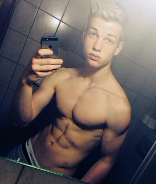 BoysWorld (@boysworld12) on Twitter photo 