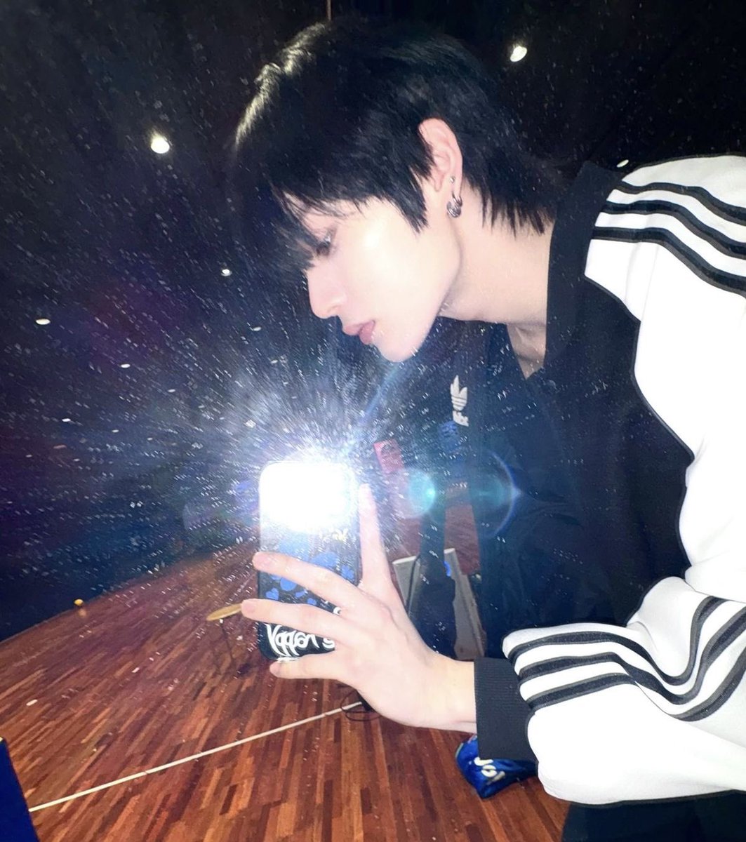 BekhdadiLouise's tweet photo. Take my tears as I love you
             Take my tears as they're for you 

(It’s Taesan month hihi✨) 
#onedoorselcaday #ODSD  #BOYNEXTDOOR #보이넥스트도어 #TAESAN #태산 @BOYNEXTDOOR_twt https://t.co/ULi5erNNkU