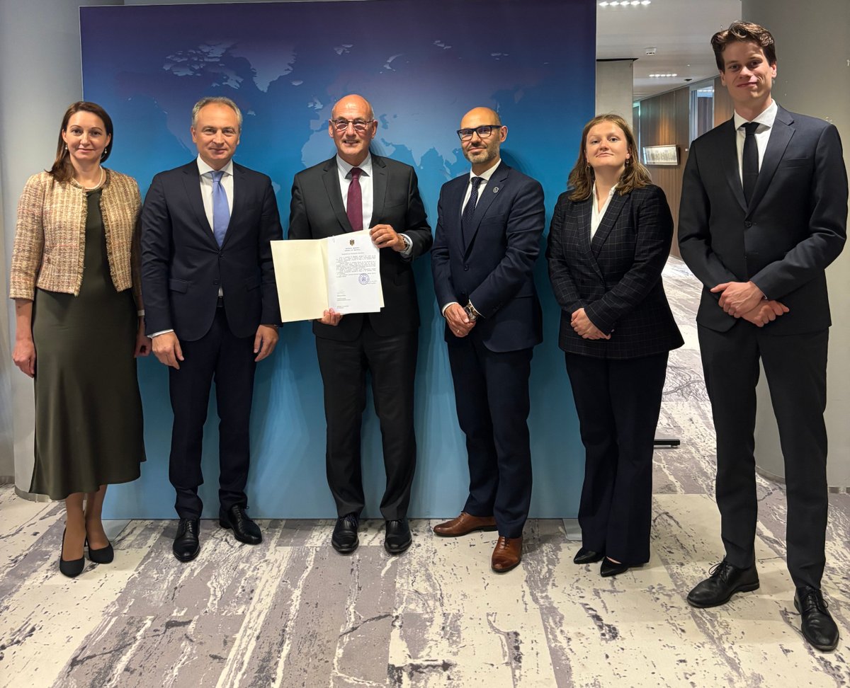 Permanent Court of Arbitration (@pca_cpa) on Twitter photo 🔸#PCA Press release | #Moldova accedes to #PCA Founding Conventions 🇲🇩🔸
📝 On 31 July 2025, the Republic of #Moldova 🇲🇩deposited its instrument of accession to the 1907 Hague Convention for the Pacific Settlement of International Disputes with the Ministry of Foreign Affairs 🔸#PCA Press release | #Moldova accedes to #PCA Founding Conventions 🇲🇩🔸
📝 On 31 July 2025, the Republic of #Moldova 🇲🇩deposited its instrument of accession to the 1907 Hague Convention for the Pacific Settlement of International Disputes with the Ministry of Foreign Affairs
