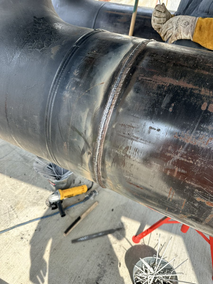 Got to slick out some 20” today, came pre fabbed 4” out of square some how. So we had to cut it with a chain torch and re weld it !