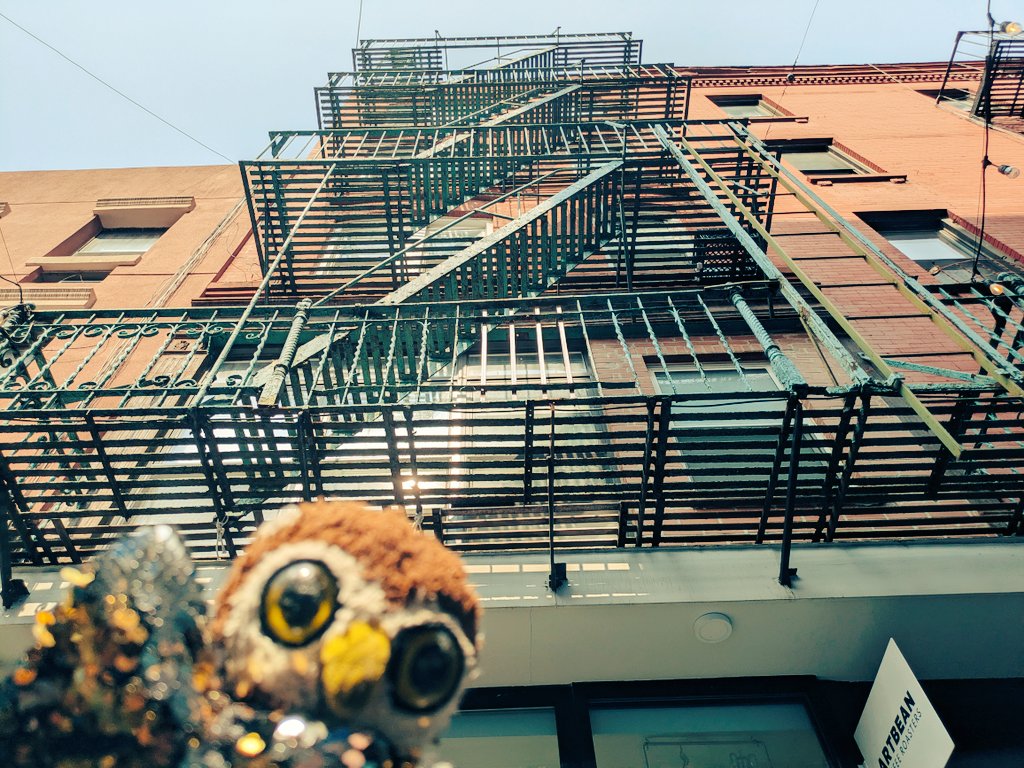 #Vibes outside the delicious #Artbean coffee roasters this morning. Black sesame iced latte is elite ☕ #chinatown #manhattan
