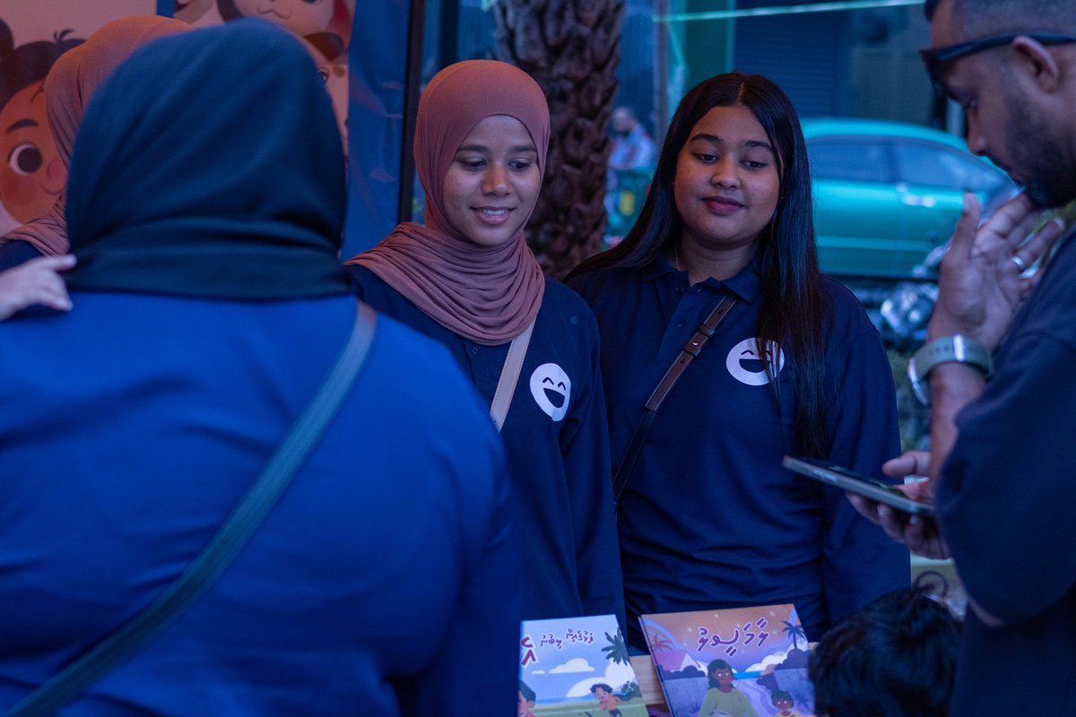 Day one at Minivan Mahaasama and we're already having an awesome time meeting so many of you. Thank you to everyone who stopped by our little corner of book magic today. There are still a few more days to visit us before the event wraps up on August 2nd, so please drop by!