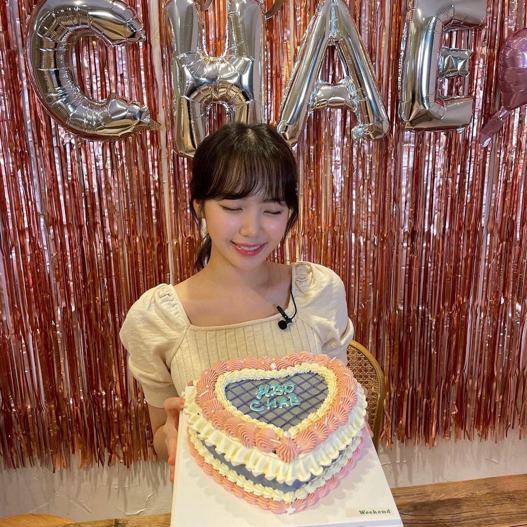 ssambbang_12's tweet photo. 채원아 생일축하해🎉🎉
어디서 뭘 하든 항상 응원하고 있으니
아름답게 눈부시게 이 길을 걸어가줘🫶🏻
BURNING HOT CHAEWON DAY
#국제아기치타의날_김채원생축
#HotChaewonDay https://t.co/KaXiU1Ax8b