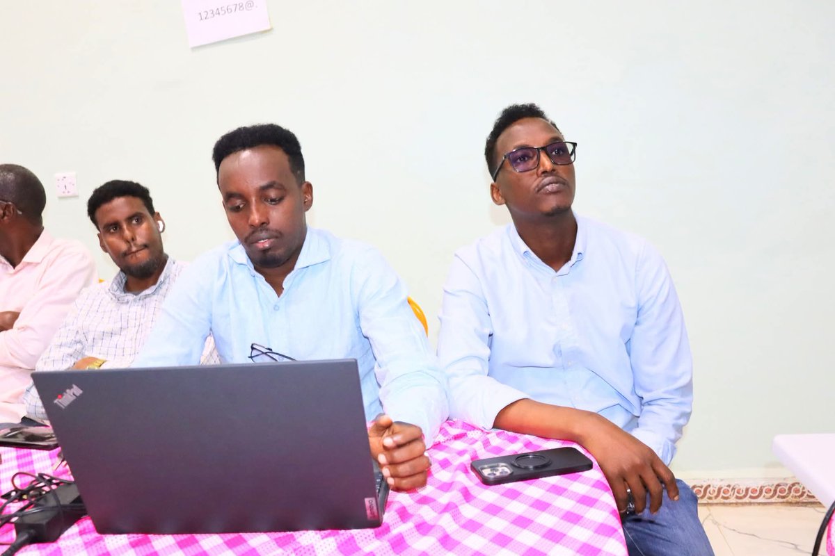 Sasdosom's tweet image. Today, SASDO was honored to join the Southwest State WASH Partners’ Monthly &amp;amp; Quarterly Coordination Meeting at Horyaal Hotel, Baidoa.

Together, we work to improve access to clean water, sanitation &amp;amp; hygiene. 💧🤝

#SASDO #WASH #Baidoa #Coordination #HumanitarianResponse